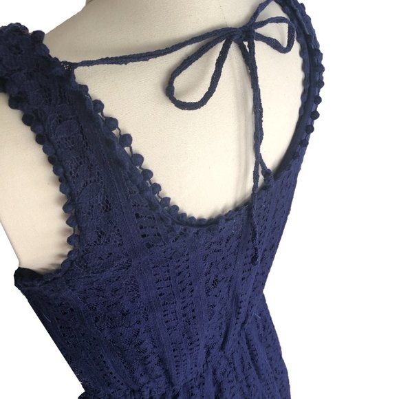 Size M Embroidered Lace Romper - Picture 5 of 7